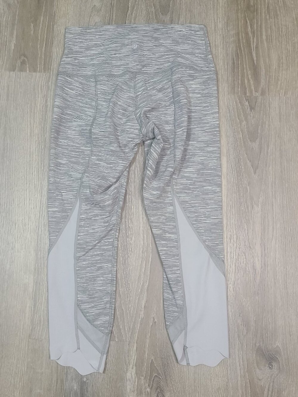 Lululemon Wee Are From Space Nimbus Wunder Under Crop II Roll Down Leggings 6/8